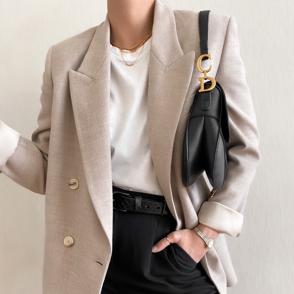 Meet your Posher, Nadia - Picture 5 of 7